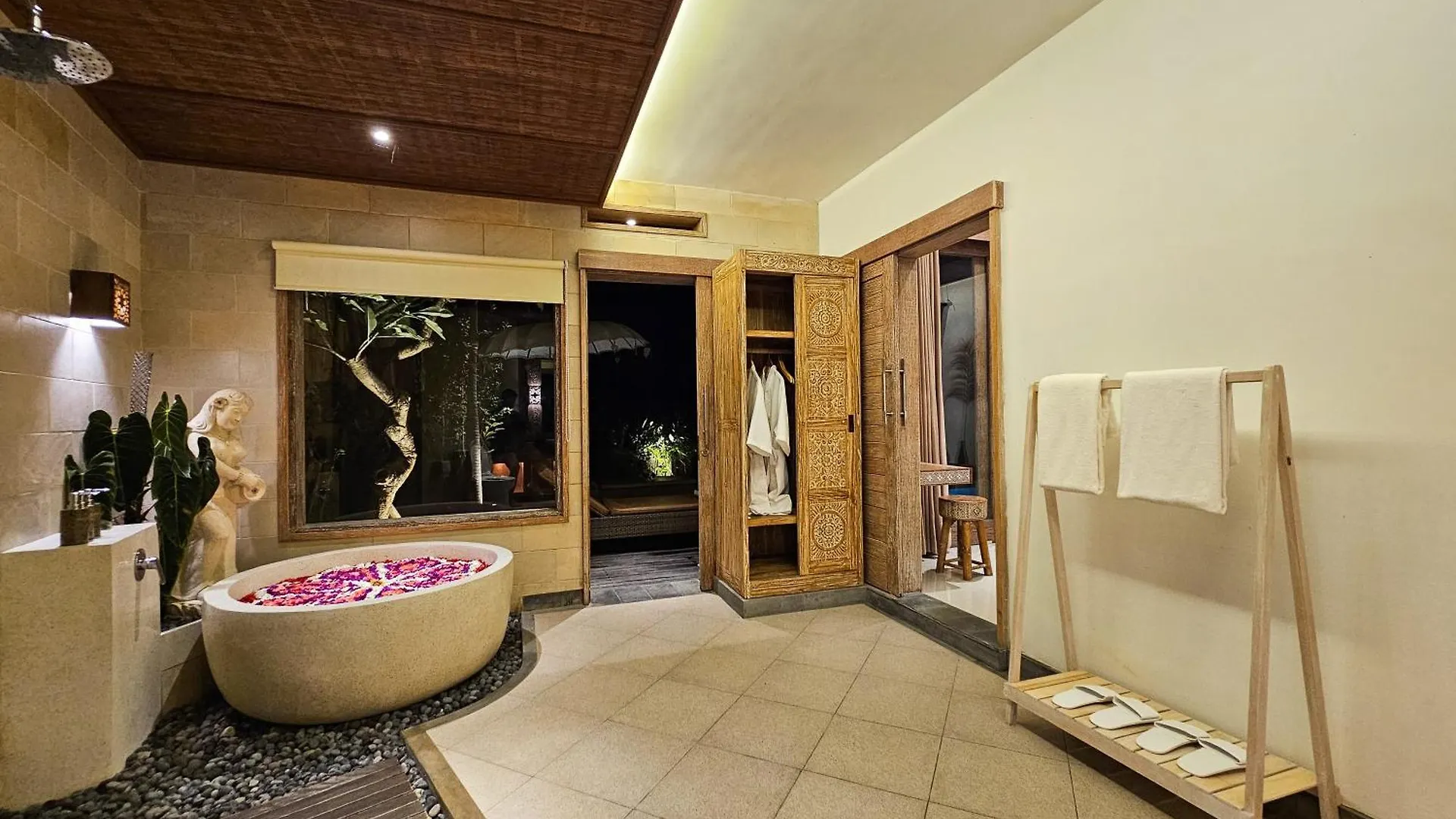 Happy Honeymoon Private Villa Ubud  Indonesia