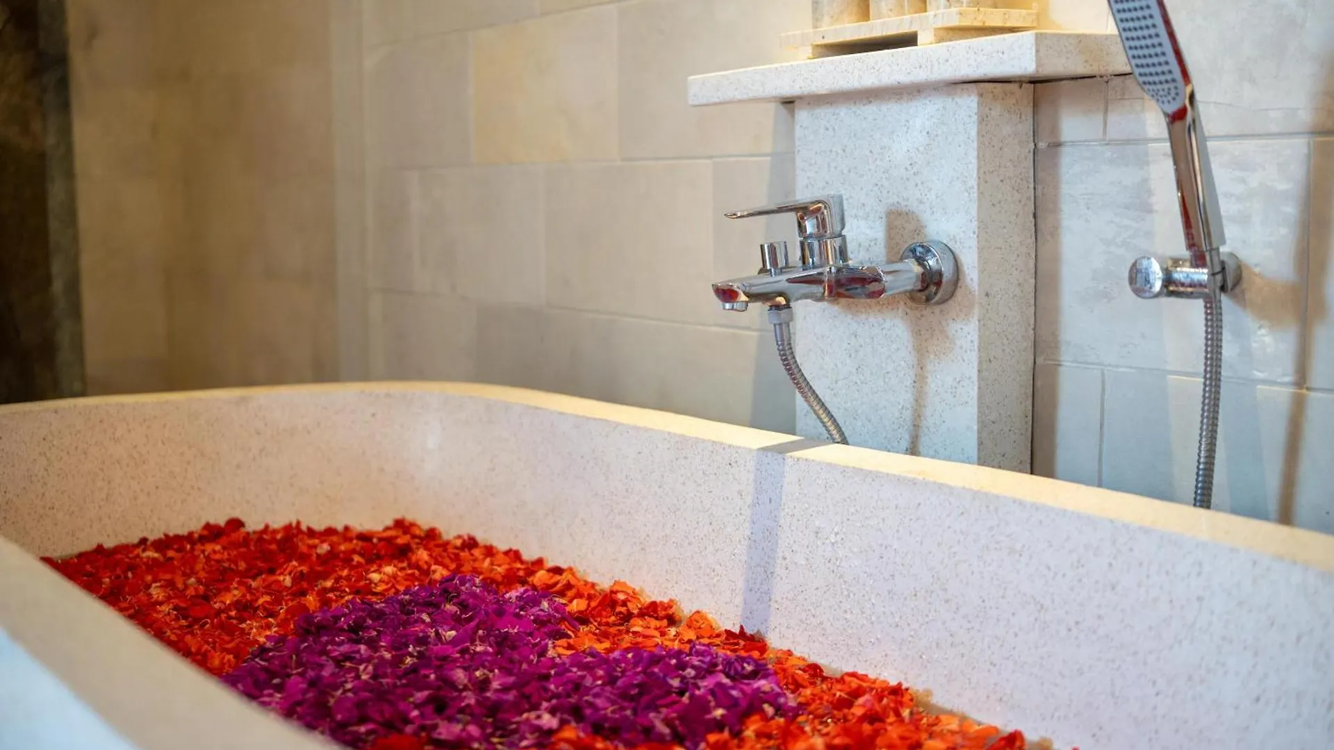 Happy Honeymoon Private Villa Ubud
