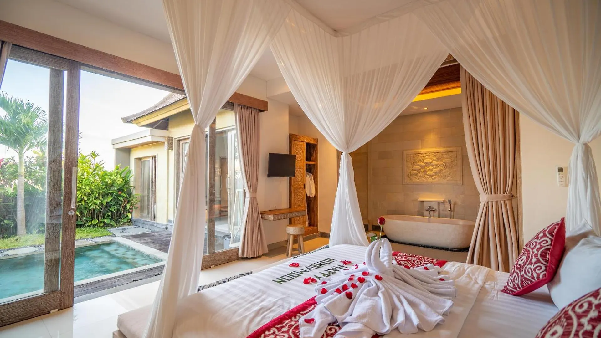 Happy Honeymoon Private Villa Ubud  Indonesia