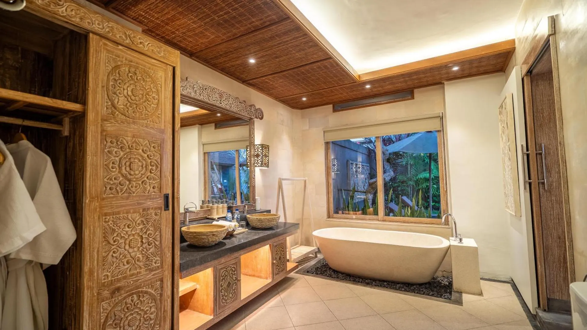 Happy Honeymoon Private Villa Ubud